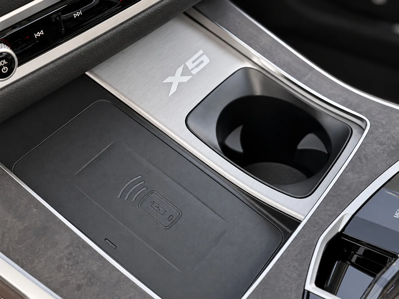 BMW X5 Series 2026 — фото 19