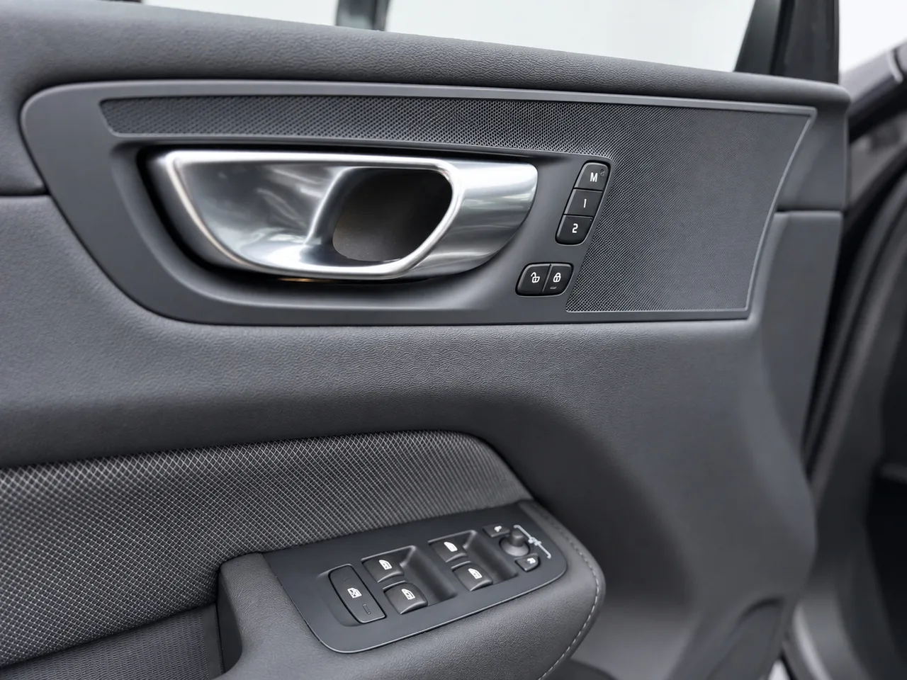 Volvo XC60 2026 — фото 24