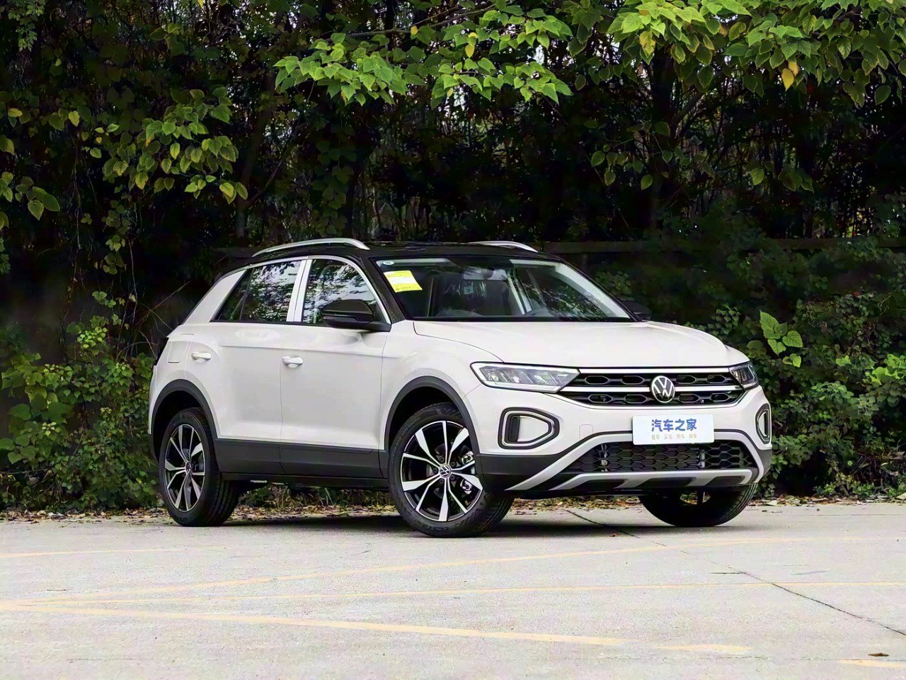 Volkswagen T-Roc 2026 — фото 2