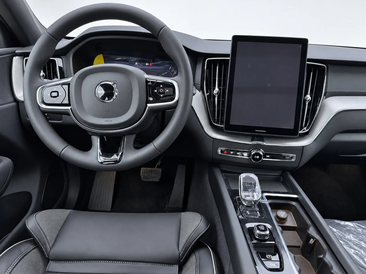 Volvo XC60 2026 — фото 11