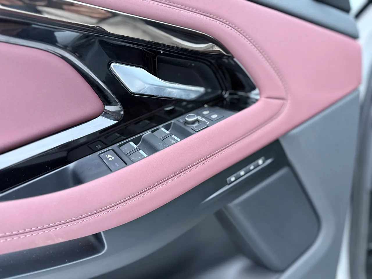 Land Rover Range Rover Evoque 2026 — фото 15